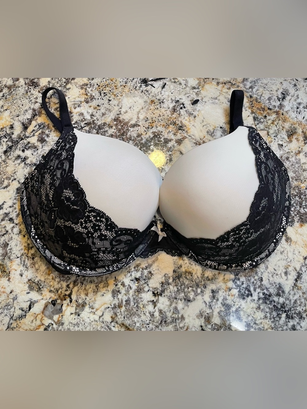 Victoria’s Secret Dream Angels Push-Up Bra Adds 2 Cup Sizes! 36D - Y2K